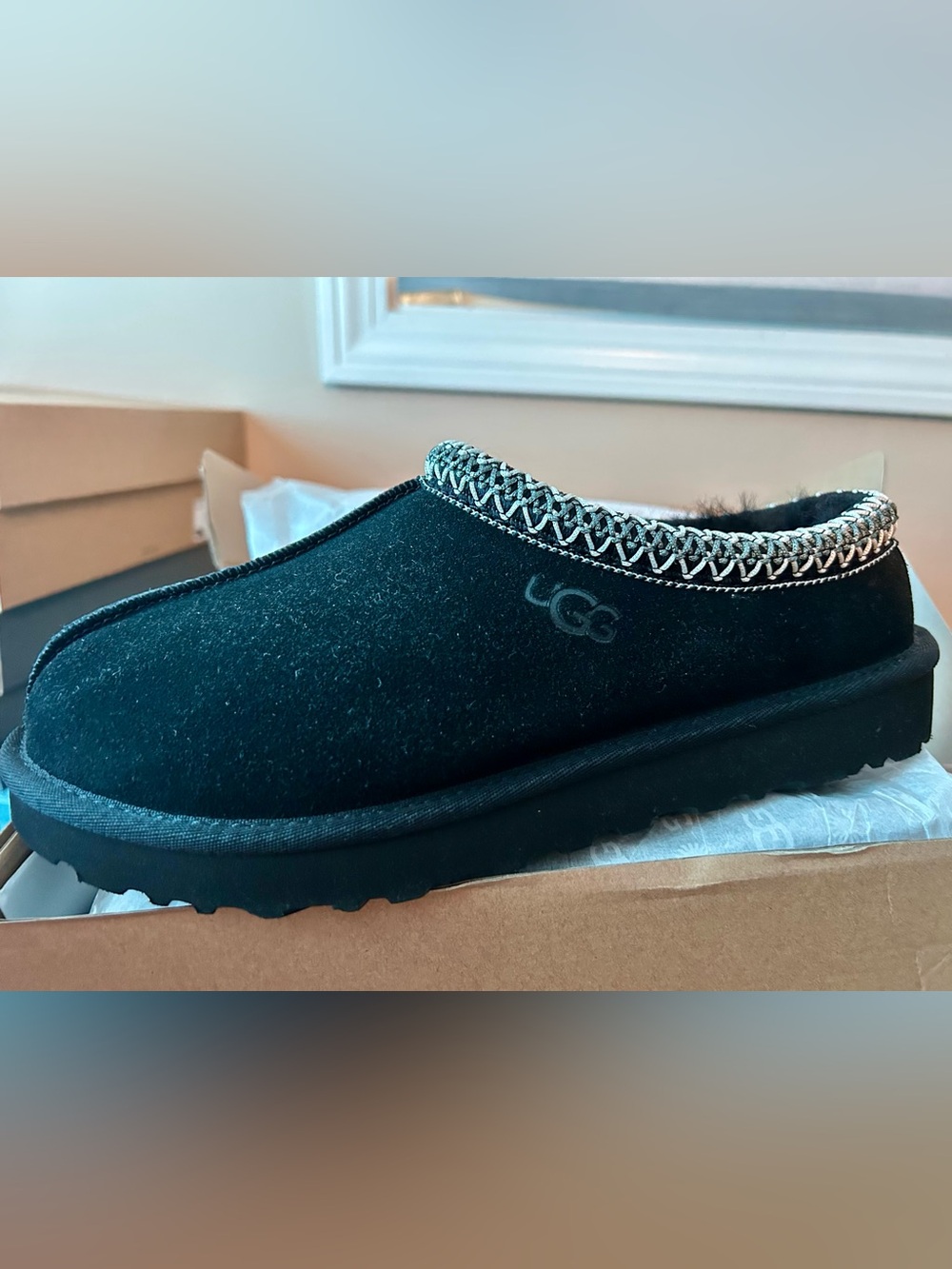 New UGG Black TASMAN II